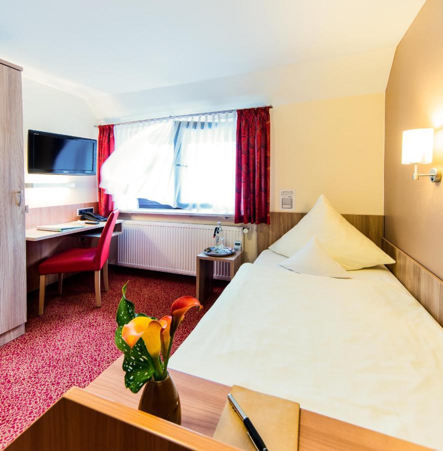 Ambient Hotel Am Europakanal Fuerth Luaran gambar